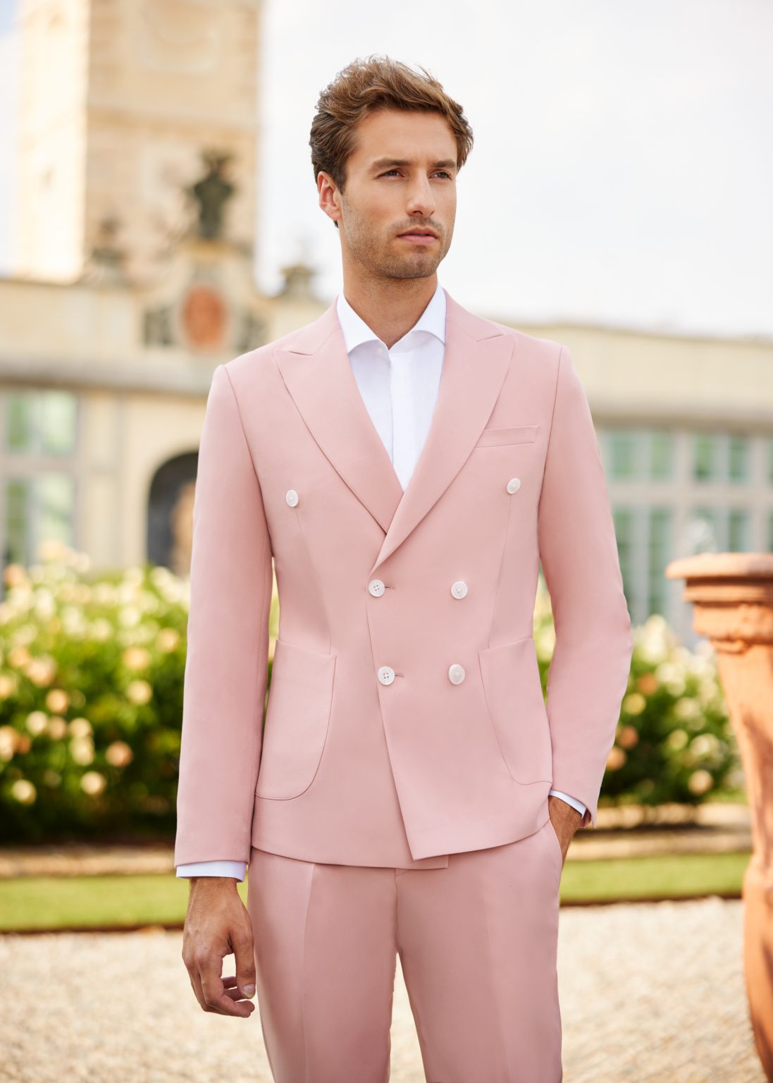 How to dress for a guest baptism