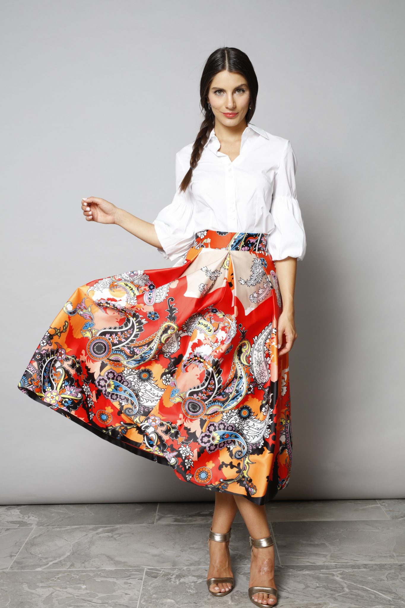 Elegant dresses women not only for parties!